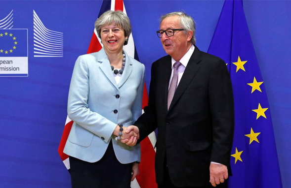 Theresa May heads to meet Jean-Claude Juncker