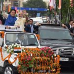 the-prime-minister-shri-narendra-modi-during-the-india-cultural-road-show-organised-in-honour-of-the-prime-minister-of-japan-mr-shinzo-abe-in-ahmedabad-gujarat