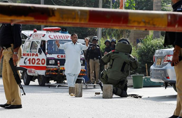 Militant attack on Chinese consulate in Karachi