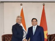 External Affairs Minister of India calls on Vietnamese Prime Minister during his Official Visit to India